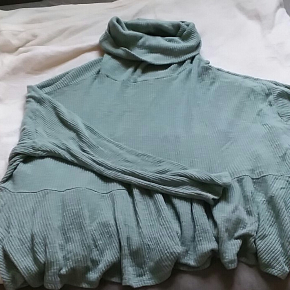 Turtleneck flounce hi low babydoll 2x